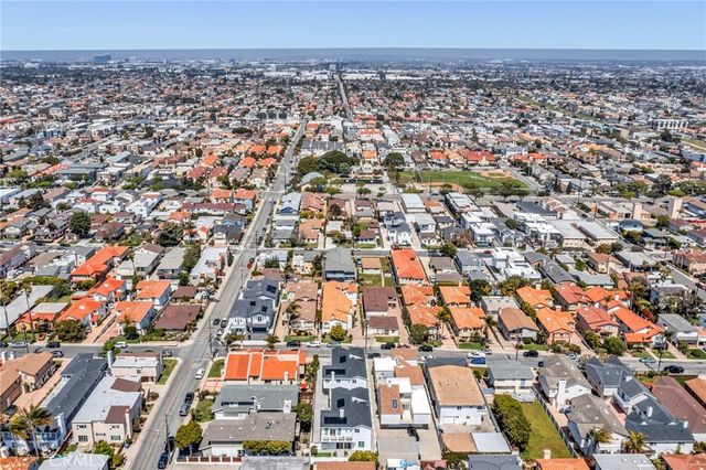2304 Harriman Lane B, Redondo Beach, CA 90278