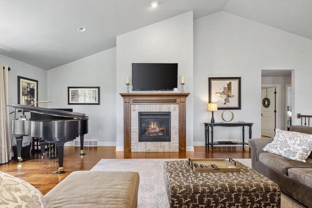 530 Otto WAY, Elkhart Lake, WI 53020