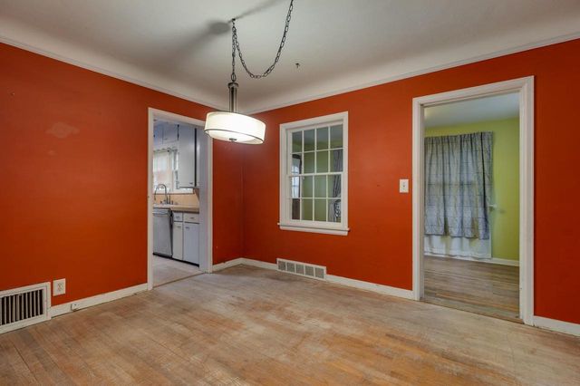 1208 E Milwaukee Street, Janesville, WI 53545