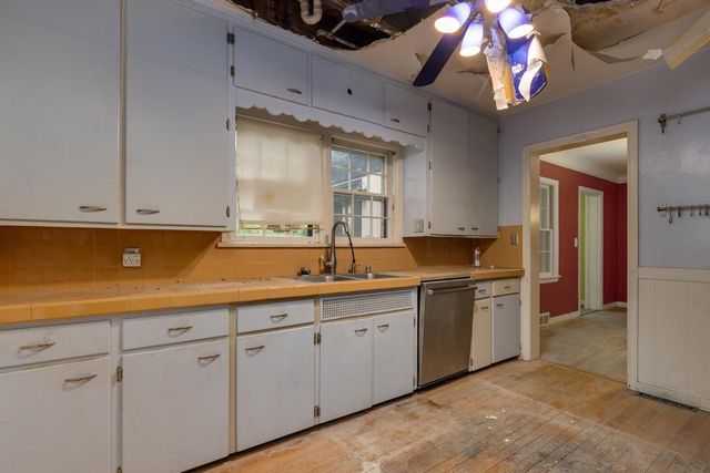 1208 E Milwaukee Street, Janesville, WI 53545