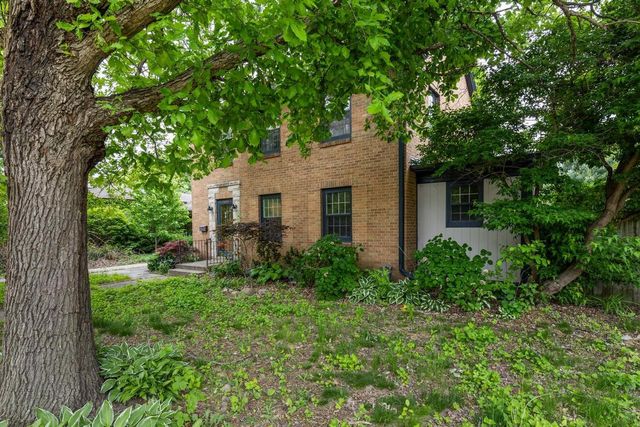 1208 E Milwaukee Street, Janesville, WI 53545