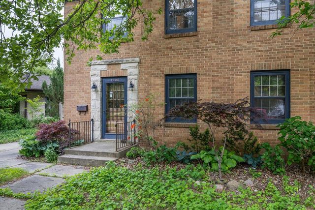 1208 E Milwaukee Street, Janesville, WI 53545