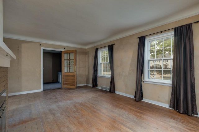 1208 E Milwaukee Street, Janesville, WI 53545