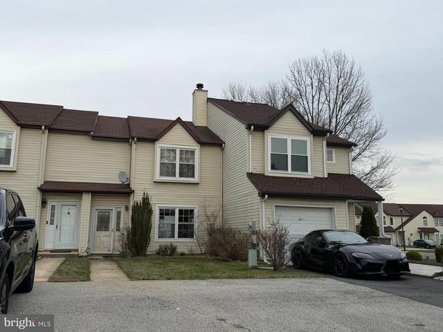 4 ROSS CT, Newark, DE 19702