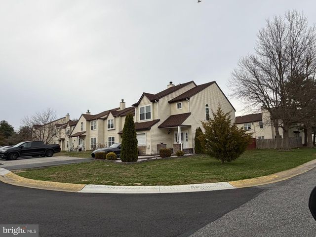 4 ROSS CT, Newark, DE 19702
