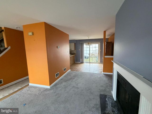 4 ROSS CT, Newark, DE 19702