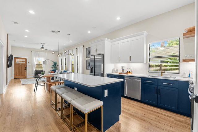 615 N Milby Street, Houston, TX 77003
