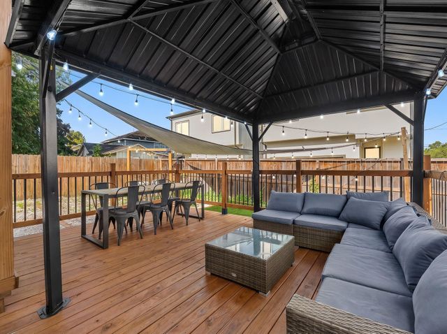 615 N Milby Street, Houston, TX 77003