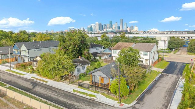 615 N Milby Street, Houston, TX 77003
