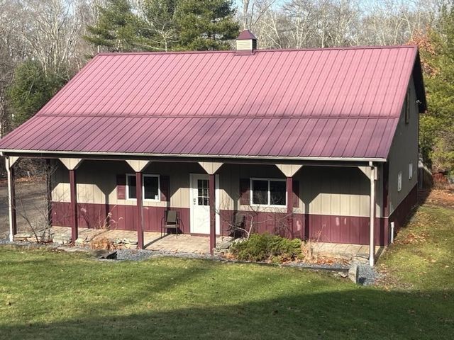 985 Glebe Street, Taunton, MA 02780