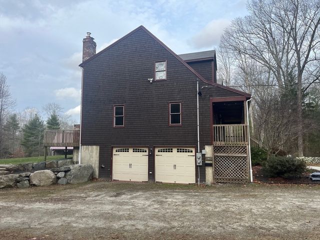 985 Glebe Street, Taunton, MA 02780