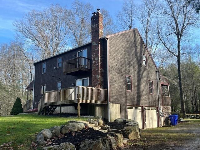 985 Glebe Street, Taunton, MA 02780