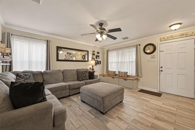 9902 Victoria Point Lane, Houston, TX 77075