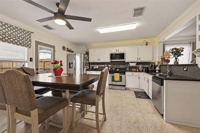 9902 Victoria Point Lane, Houston, TX 77075