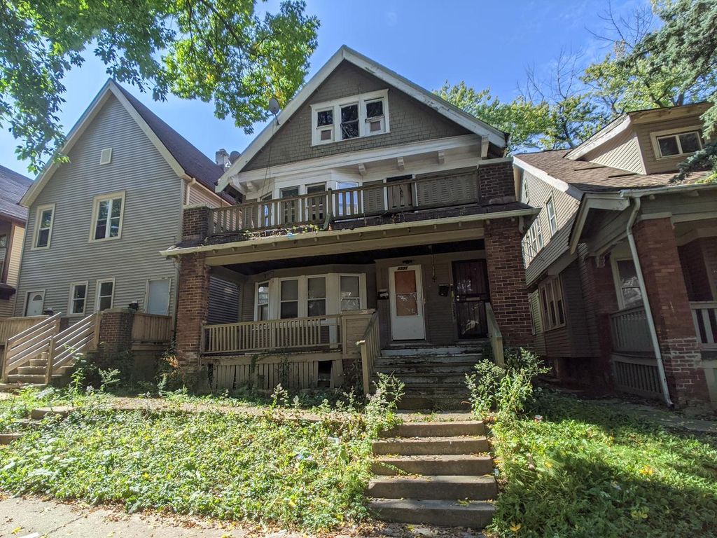 2331 N 44th STREET #2333, Milwaukee, WI 53210