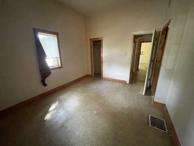 1283 S Illinois Street, Decatur, IL 62521