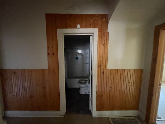 1283 S Illinois Street, Decatur, IL 62521