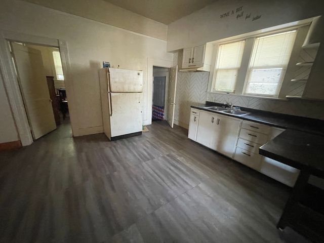 1283 S Illinois Street, Decatur, IL 62521