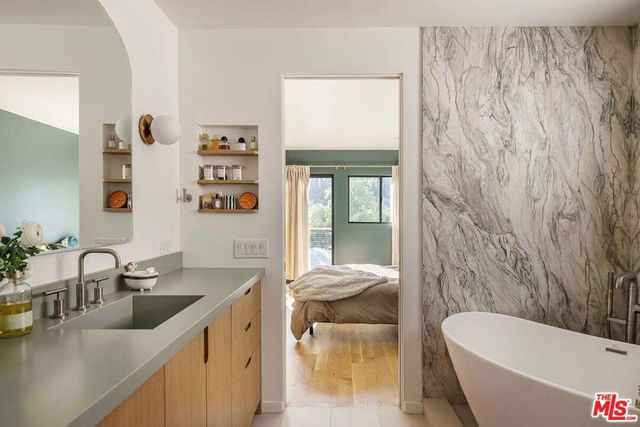 1495 N Occidental Boulevard, Los Angeles, CA 90026