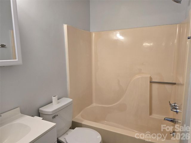 2393 Oxford Circle, Lancaster, SC 29720