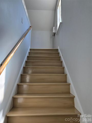 2393 Oxford Circle, Lancaster, SC 29720