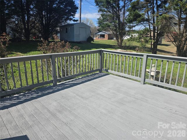 2393 Oxford Circle, Lancaster, SC 29720