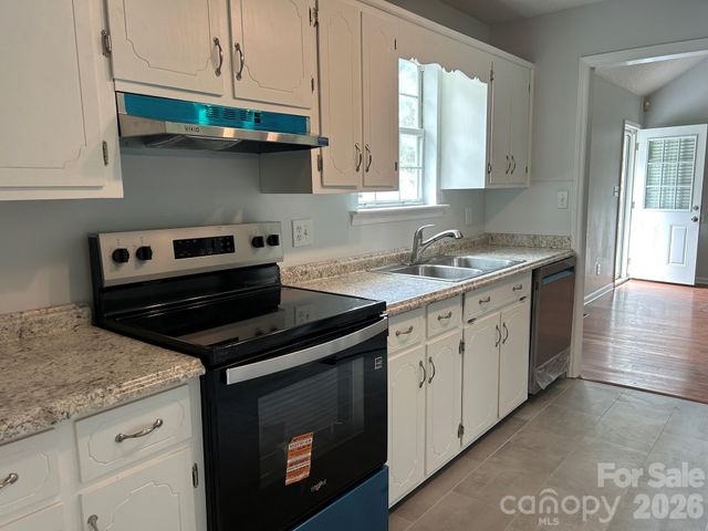 2393 Oxford Circle, Lancaster, SC 29720