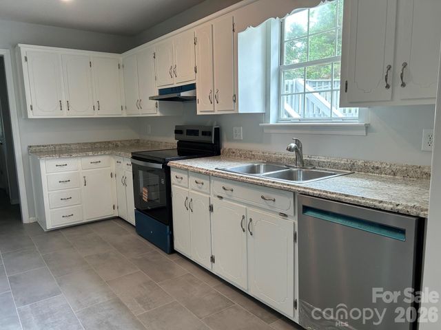 2393 Oxford Circle, Lancaster, SC 29720