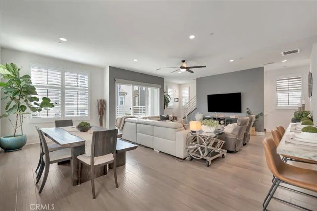 2105 Two Harbors Circle, Costa Mesa, CA 92627