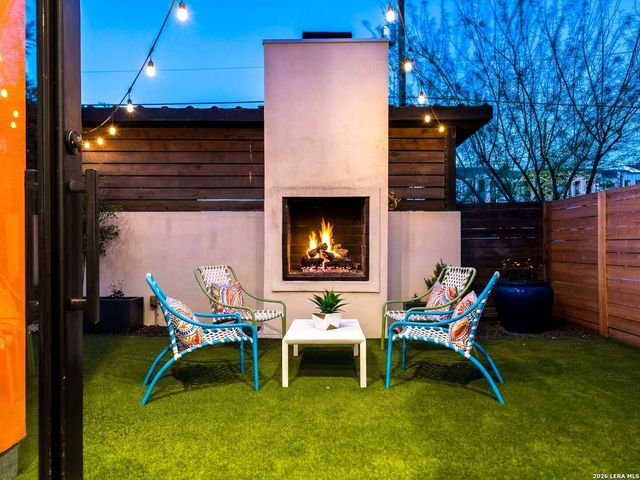 132 Clay, San Antonio, TX 78204