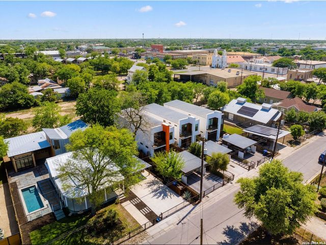 132 Clay, San Antonio, TX 78204