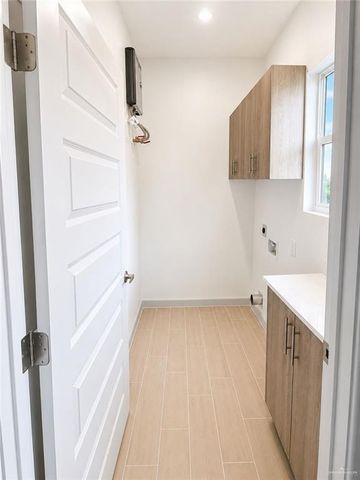 217 N 7th Street 2, Donna, TX 78537