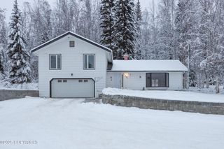 1382 Shuros Drive, Fairbanks, AK 99709