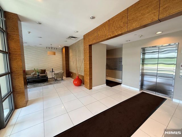8125 River Road C3, North Bergen, NJ 07047