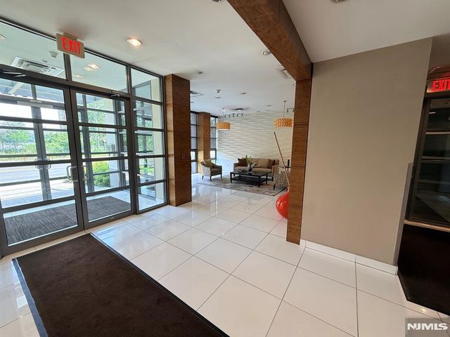 8125 River Road C3, North Bergen, NJ 07047