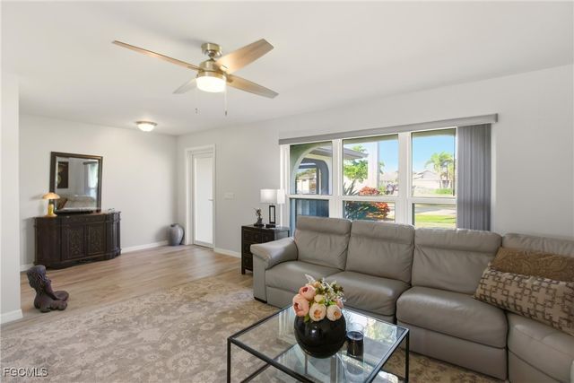 932 El Dorado PKWY W, Cape Coral, FL 33914