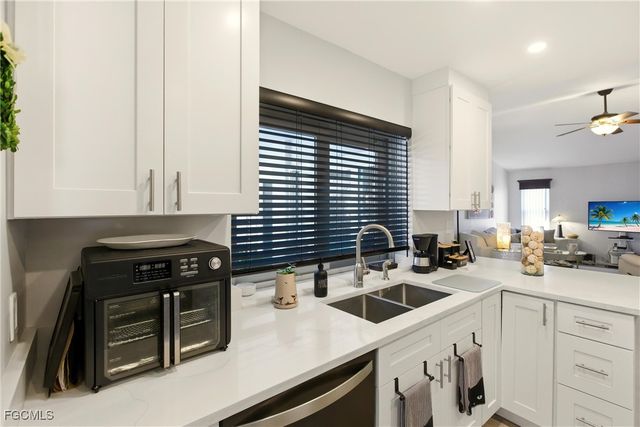 932 El Dorado PKWY W, Cape Coral, FL 33914