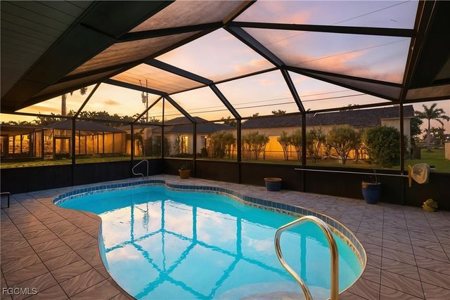 932 El Dorado PKWY W, Cape Coral, FL 33914