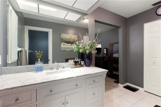 932 El Dorado PKWY W, Cape Coral, FL 33914