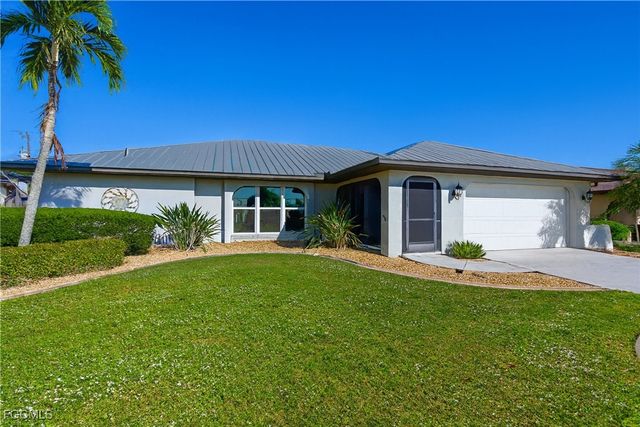 932 El Dorado PKWY W, Cape Coral, FL 33914