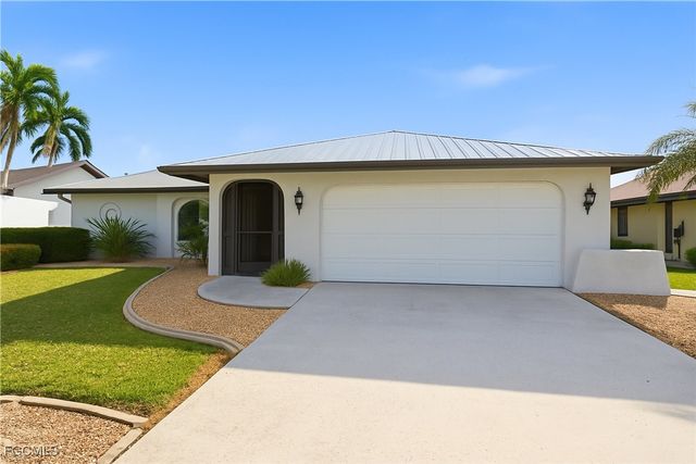 932 El Dorado PKWY W, Cape Coral, FL 33914