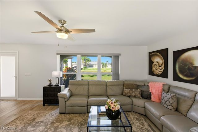 932 El Dorado PKWY W, Cape Coral, FL 33914