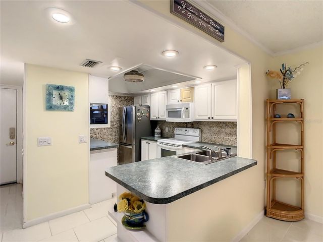 18304 GULF BOULEVARD 116, Redington Shores, FL 33708