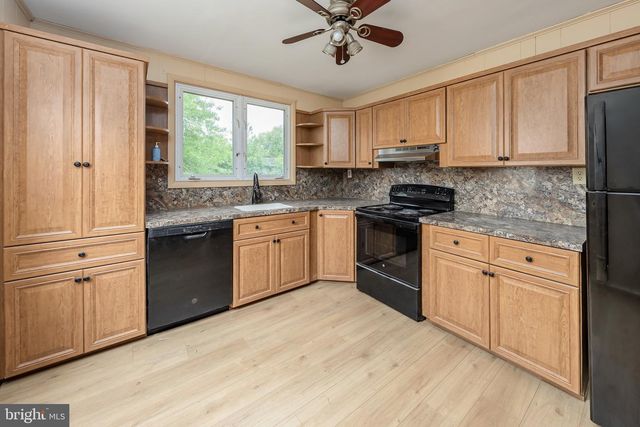 176 COOK AVE, Salem, NJ 08079