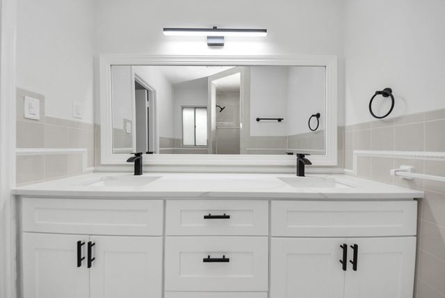 18319 Cape Bahamas Lane, Houston, TX 77058