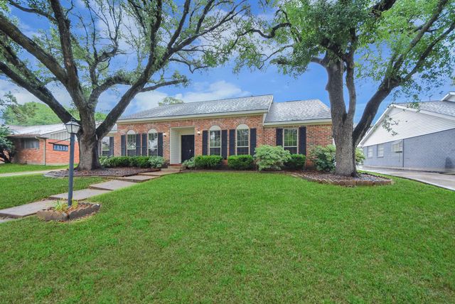 18319 Cape Bahamas Lane, Houston, TX 77058