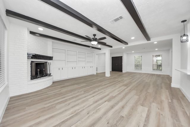 18319 Cape Bahamas Lane, Houston, TX 77058