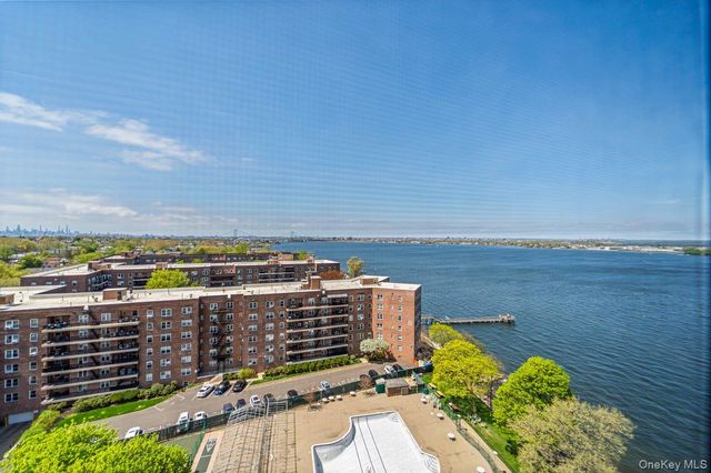 166-25 Powells Cove Boulevard 15D, Beechhurst, NY 11357