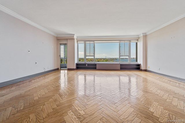 166-25 Powells Cove Boulevard 15D, Beechhurst, NY 11357
