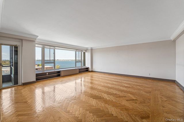 166-25 Powells Cove Boulevard 15D, Beechhurst, NY 11357
